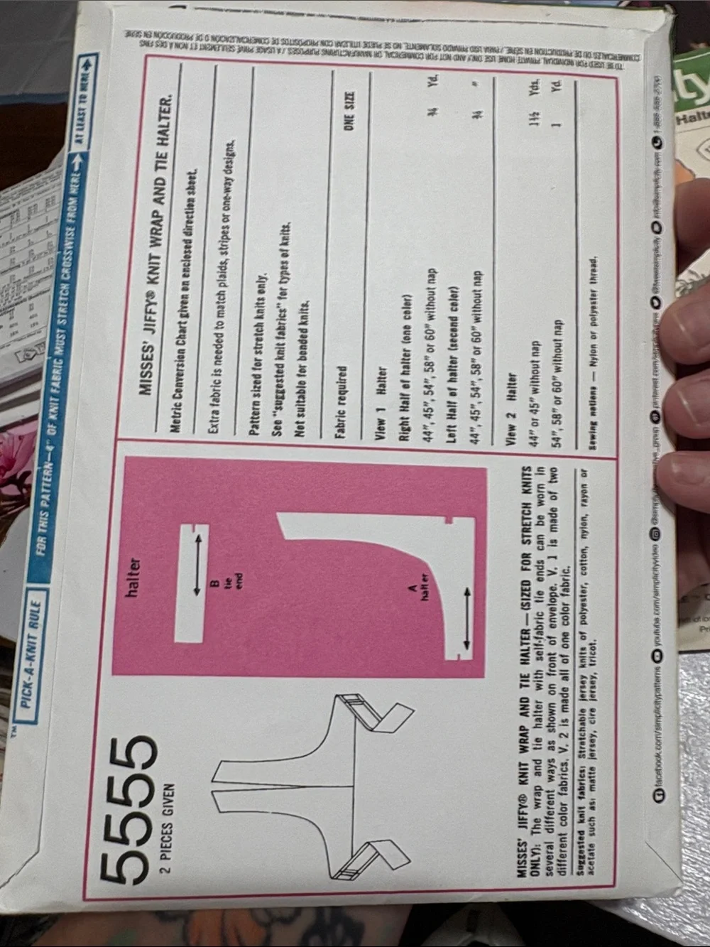 BN UNCUT SIMPLICITY 5555 ONE SIZE WRAP AND TIE HALTER TOP SEWING PATTERNS